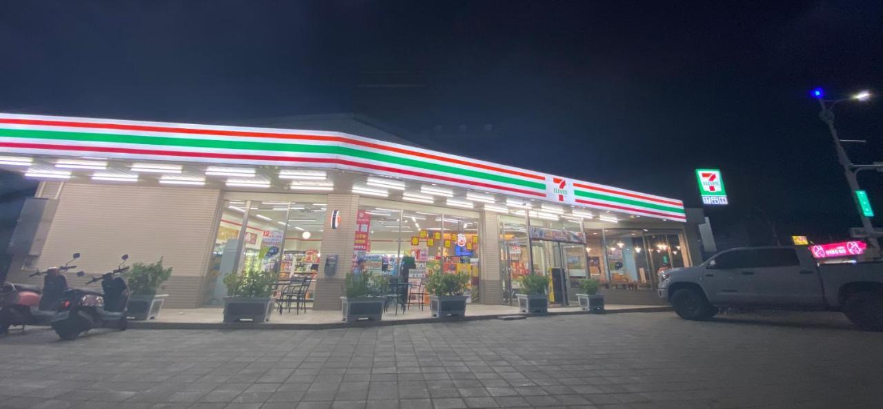台東1314電梯民宿 T'ai-tung エクステリア 写真